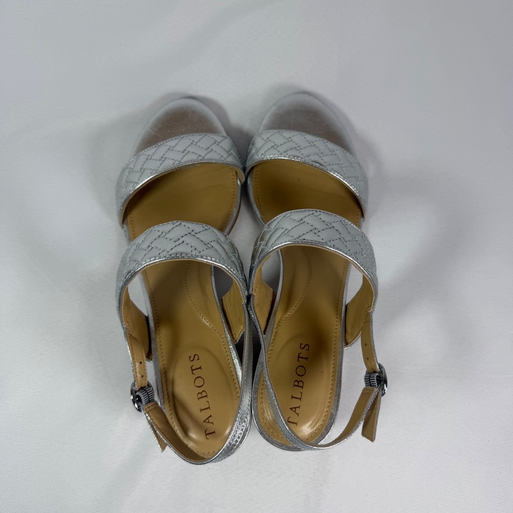 Talbots Silver Metallic Quilted Leather Block Heel Slingback Sandals Size 8M - Picture 3 of 7